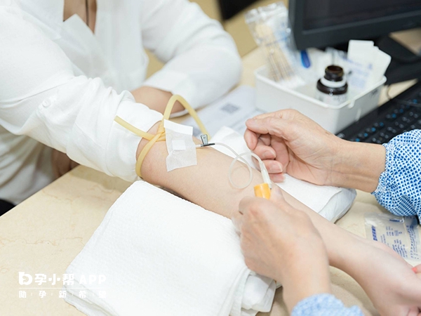 試管一報二報三報都需要抽血檢視hcg值